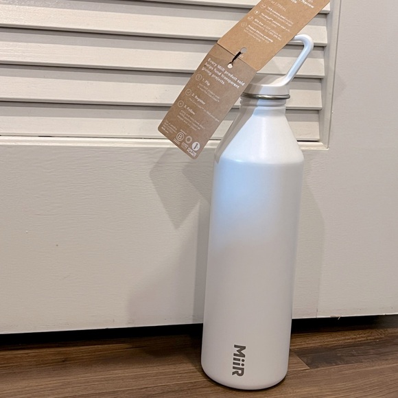 MiiR Water Bottle - Picture 4 of 4
